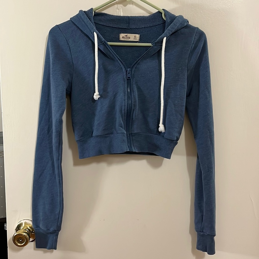 Hollister crop sweatshirt
